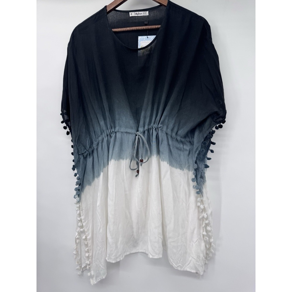 Salty Lemon Beach Cover-Up One Size Ombre White/Black Short Sleeve pompom resort